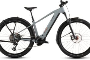Cube Reaction Hybrid Race 800 FE
